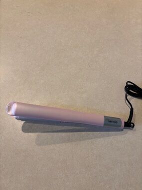 Kensie Light Pink Hair Straightener (Like new)